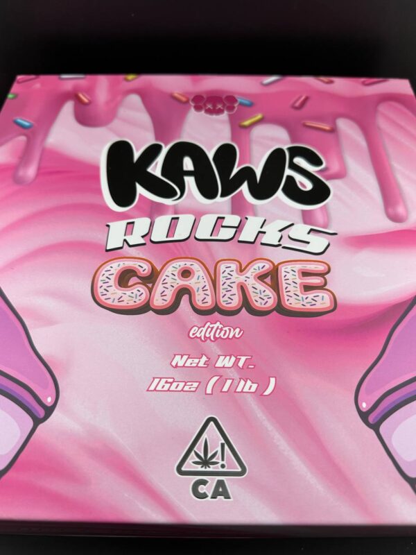 Kaws Rocks cake Edition